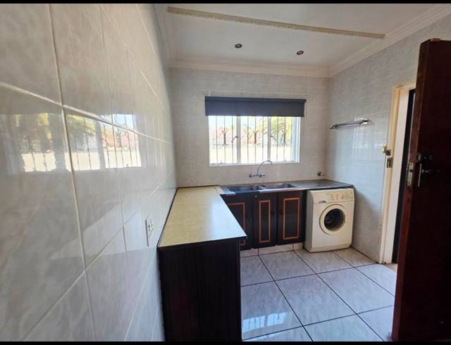 3 BEDROOM HOUSE FOR SALE IN NORKEM PARK